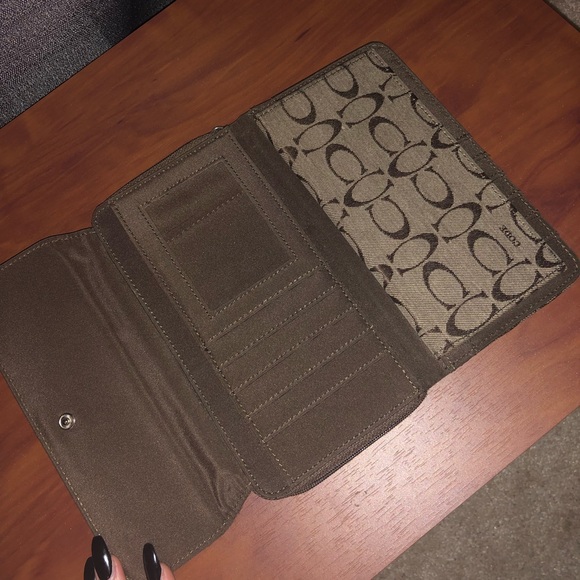 Code wallet - Picture 2 of 4